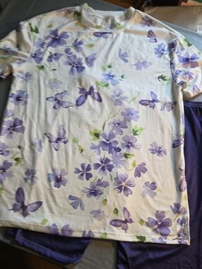 Womans Floral Short Sleeve Top With Matching Shorts in Lavender And Purple.